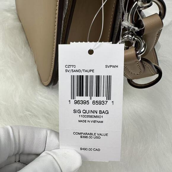 COACH Quinn Bag Shoulder/Crossbody In Signature Canvas In Silver/Sand/Taupe NWT - Picture 6 of 12